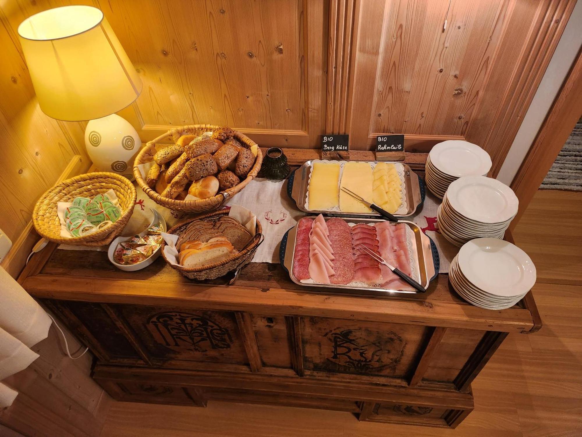 Pension Woetzinghof เคิร์ชแบร์ก อิน ทิโรล ภายนอก รูปภาพ